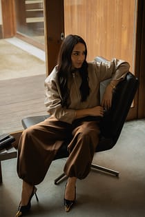Balloon Hem Mid Waist Pants