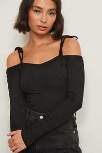 Gerecycleerd off-shoulder top