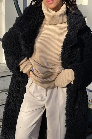 Tröja med hög hals