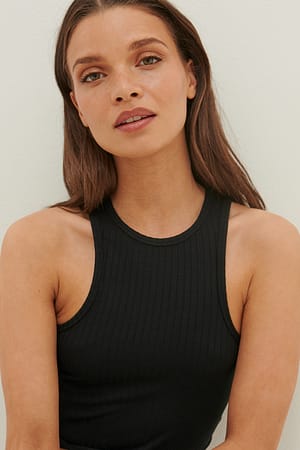 Black Crop top de tirantes acanalado reciclado