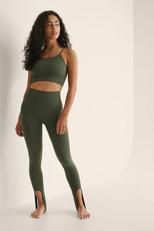 Genanvendte sømløse leggings med fodstrop