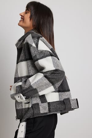 Checkered Gegurtete, kurze, kariert Jacke
