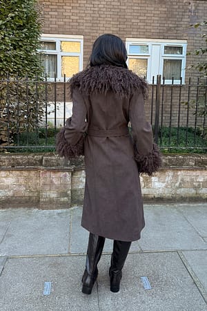 Image 2 of 6