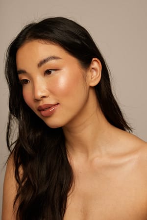 Caramel Plumping Lip Gloss