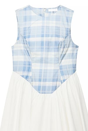 Image 7 of 7