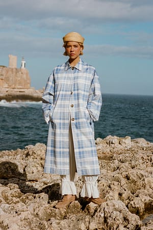 Blue Check karierter Trenchcoat