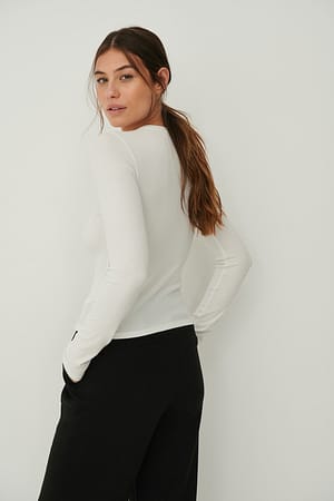 Image 2 of 4