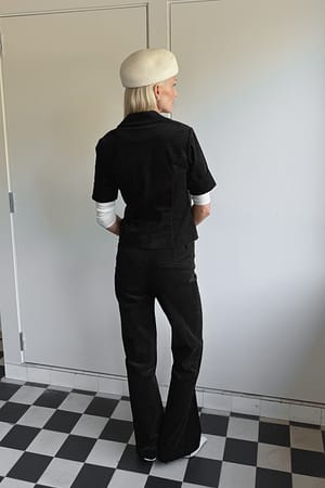 Image 2 of 7