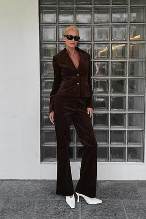 Brown Cordhose mit mittlerer Taille