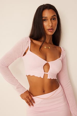 Baby Pink Cut-out-Top mit langen Ärmeln