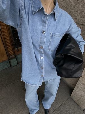 Light Blue Denimskjorte