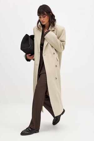 Image 2 of 7