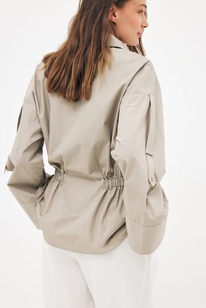 Image 2 of 6