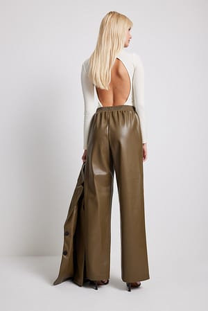 Olive PU broek met elastische taille