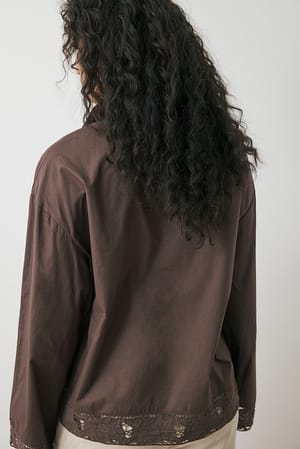 Image 2 of 6