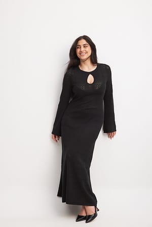 Black Fein gestricktes Maxikleid mit Schlüssellochausschnitt
