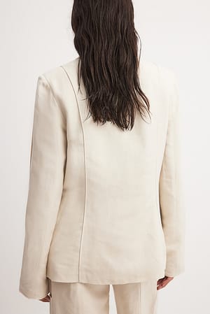 Image 2 of 7
