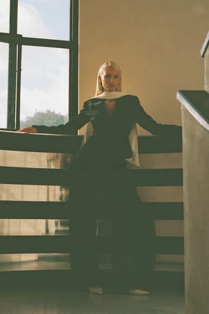 Image 4 of 7