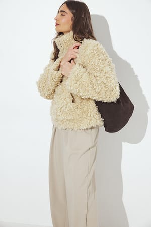 Image 3 of 6