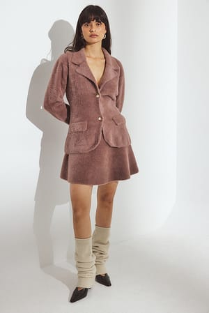Image 2 of 6