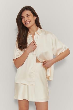 Mini jupe en satin