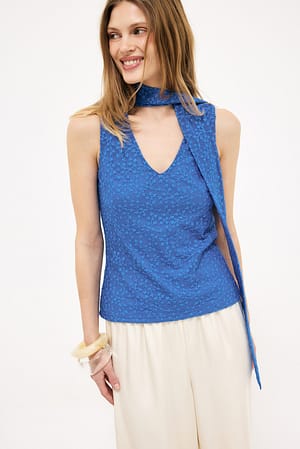 Blue Haut dos nu