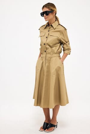 Image 2 of 7