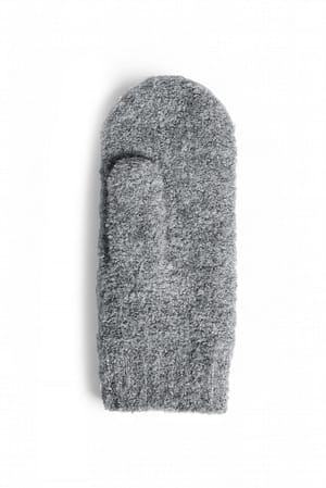 Image 4 of 4
