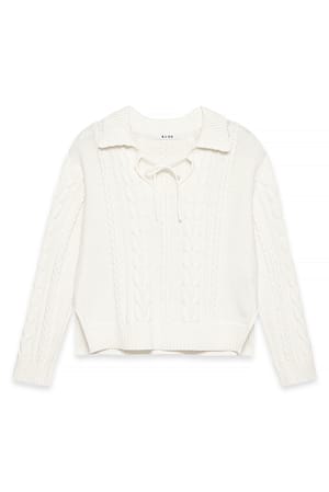 White Cable-Strickpullover mit Schnürung
