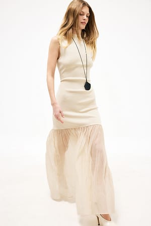 Cream Robe longue en maille à col montant