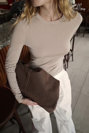 Image 4 of 7