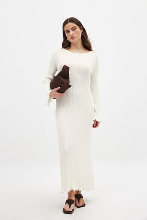 Offwhite Vestido maxi de punto con volantes y cuello redondo