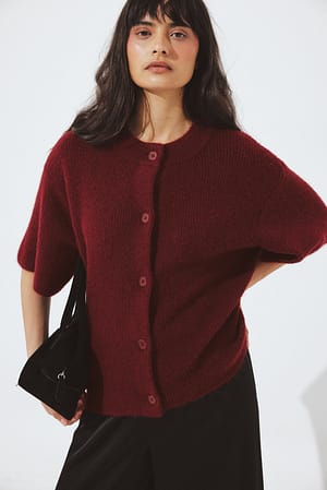 Burgundy kurzärmeliger Strick-Cardigan