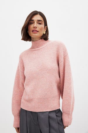 Dusty Pink Strikket genser med turtleneck