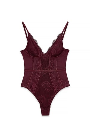 Wine Red Blondebody