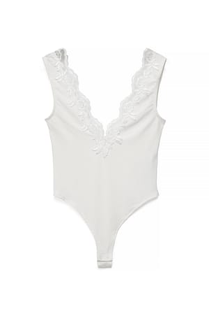 Cream Body avec empiècements en dentelle