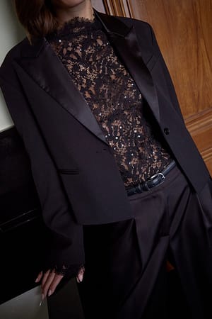 Black Spitzen-Top mit Pailletten
