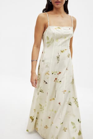 Image 3 of 7