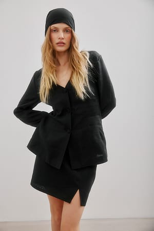 Black Jupe courte fendue sur le côté en lin
