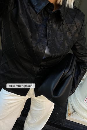 Black Chemise en faux cuir matelassée