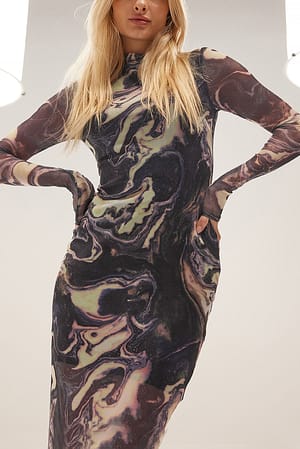 Grey Kleid mit langen Ärmeln