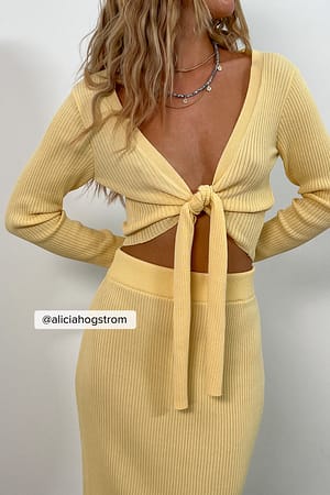 Long Sleeve Tie Detail Top