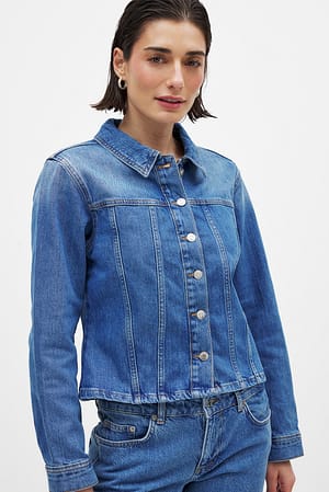 Mid Blue Långärmad figursydd skjorta i denim