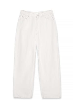 White Løstsiddende lange jeans med lav talje
