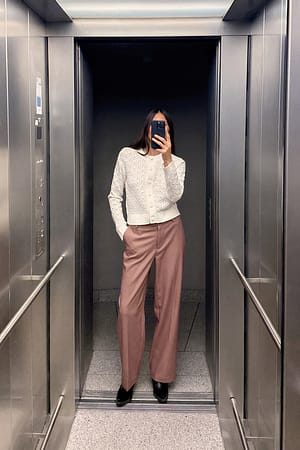 Rose Figurbetonte Anzughose mit mittelhoher Taille