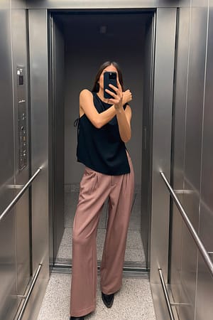 Rose weite Anzughose mit mittlerer Taille