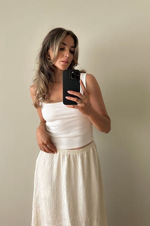 Offwhite Hemdje met vierkante halslijn