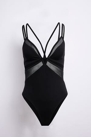 Black Body de malla con tirantes finos