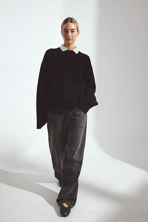 Dark Grey Soft Denim mit mittlerer Taille