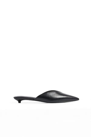 Black Zapatos de tacón bajo sin cierre